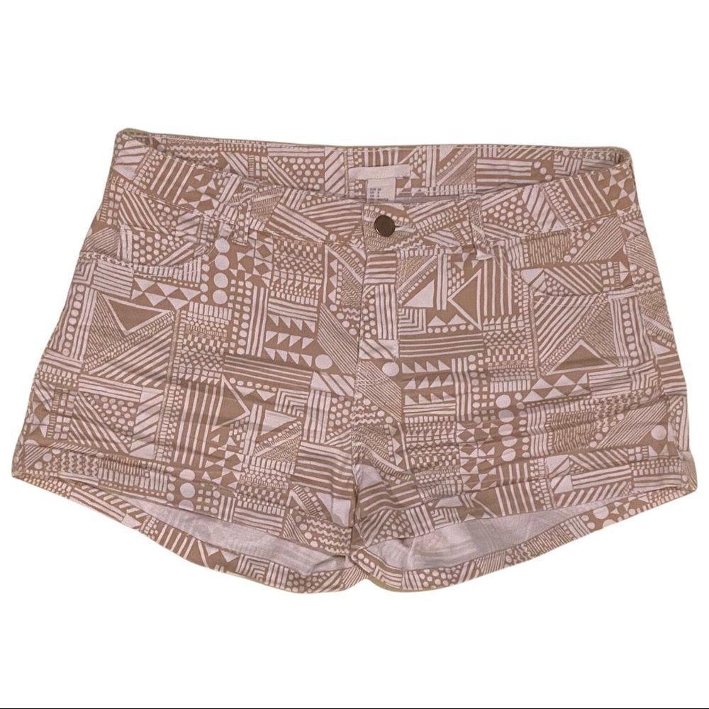 H&M Shorts Tan White Aztec Print Size 8